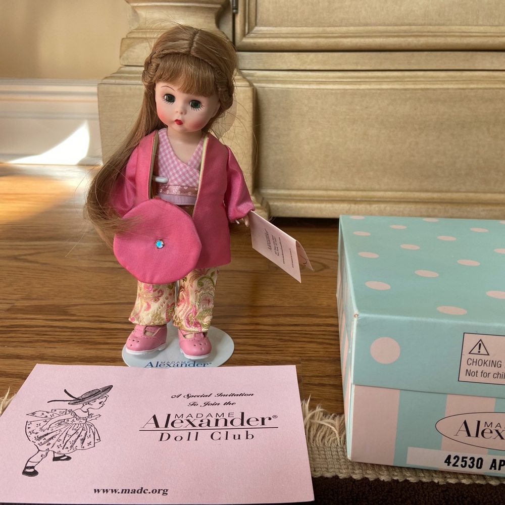 madame alexander doll April in Paris. new in box with original tag with stand